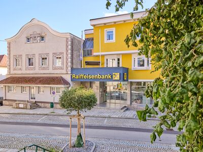 /assets/images/5/werbungaminn-fotografie-raiffeisenbank-region-schaerding-78-b06nt617xz879e5.jpg