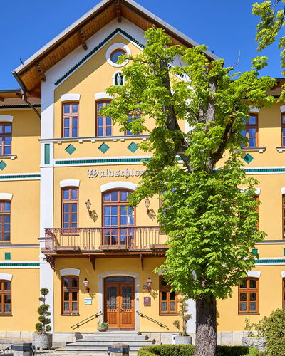 /assets/images/d/werbung-am-inn-fotografie-waldschloss-17-k1qxhqajef6rt4g.jpg