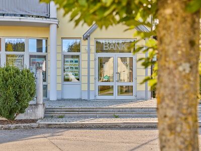/assets/images/d/werbungaminn-fotografie-raiffeisenbank-region-schaerding-66-ak53f48acb057vy.jpg