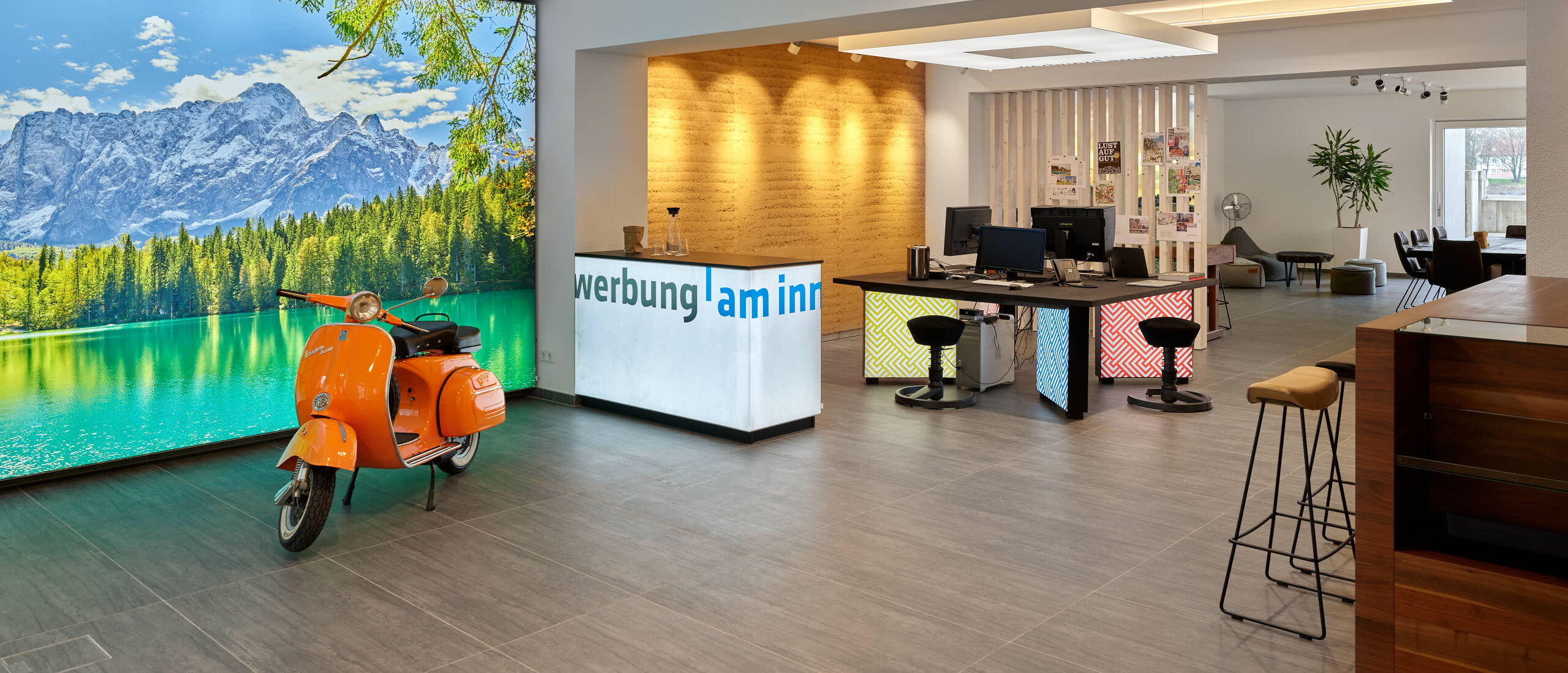 /assets/images/m/leuchtkasten-werbung-am-inn-buero-schaerding-fm2jbgdkbaebjwa.jpg