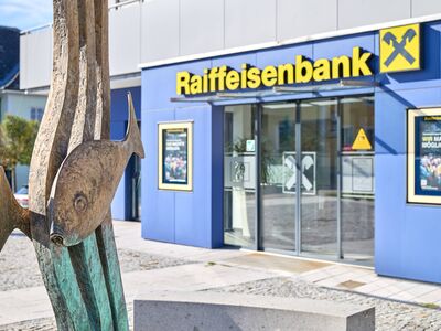 /assets/images/y/werbungaminn-fotografie-raiffeisenbank-region-schaerding-74-zsj8kqtq0xn1tfx.jpg