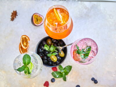 /assets/images/z/werbung-am-inn-gastronomiefotografie-barista-cocktails-27-4c92nfn86at5xmg.jpg